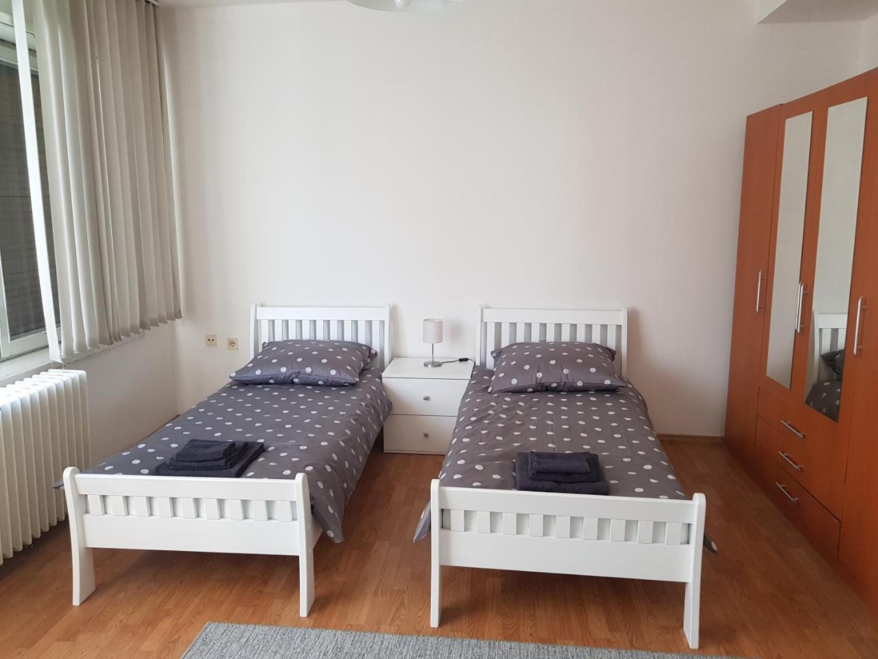 Sara Apartment Μπάνια Λούκα Εξωτερικό φωτογραφία