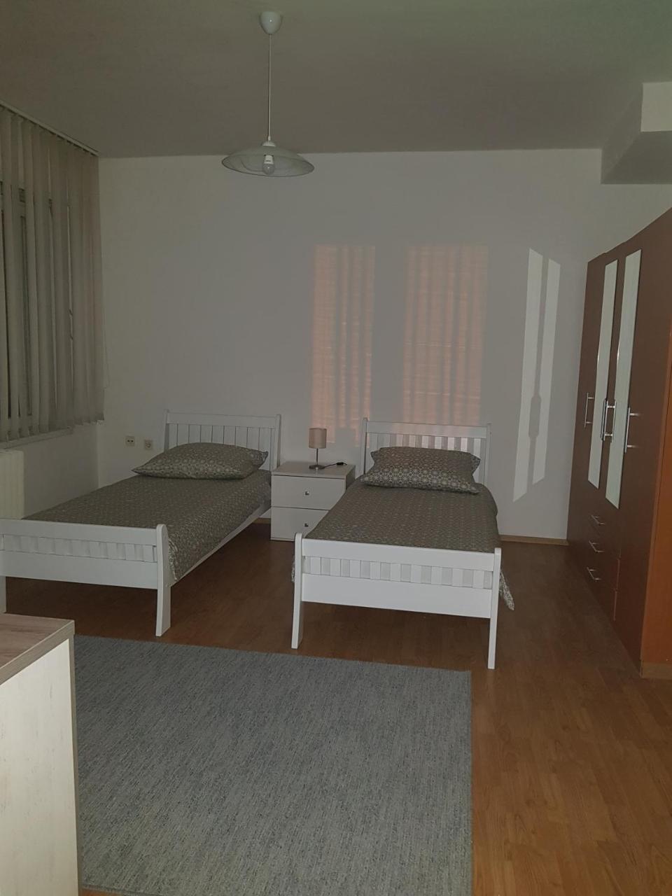 Sara Apartment Μπάνια Λούκα Εξωτερικό φωτογραφία